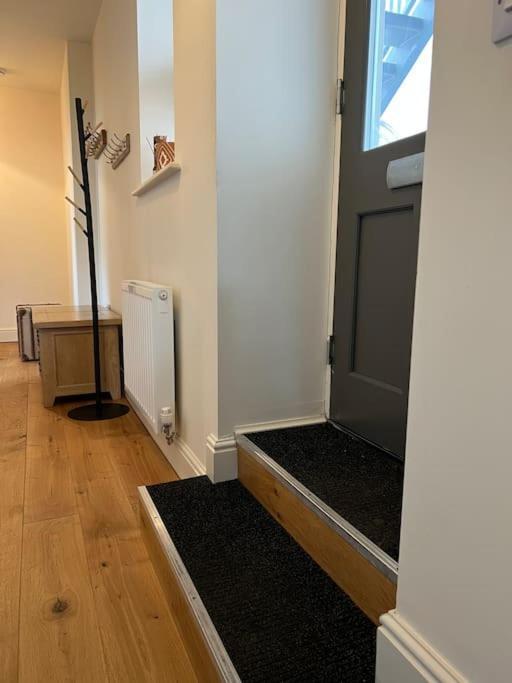 Luxurious 2 Bedroom Apartment In Central Berwick エクステリア 写真